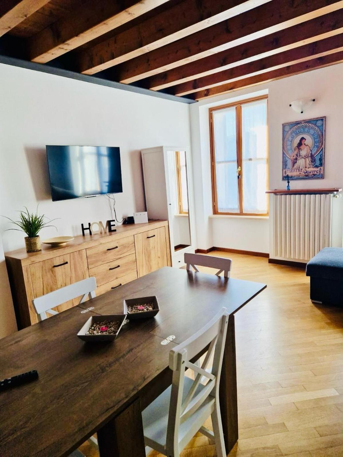 Casa Linda - Valeggio Sul Mincio Appartement Buitenkant foto