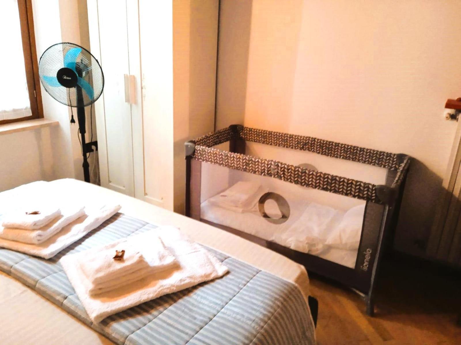 Casa Linda - Valeggio Sul Mincio Appartement Buitenkant foto